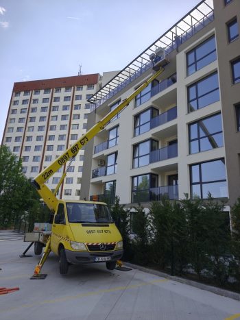 Автовишка за работа на височина